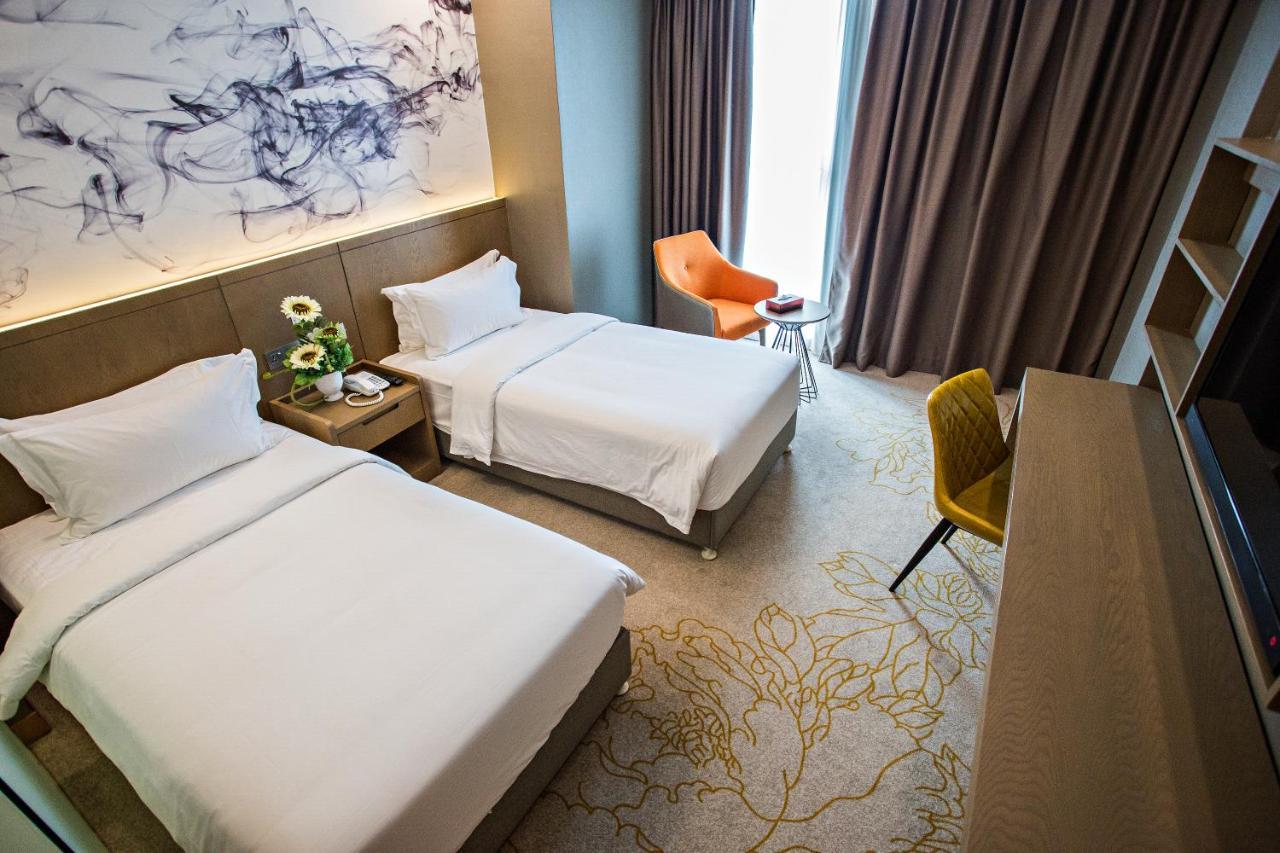 Grand Flora Hotel Melaka Zewnętrze zdjęcie