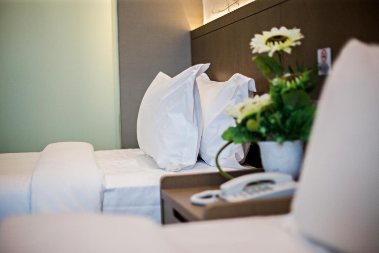 Grand Flora Hotel Melaka Zewnętrze zdjęcie